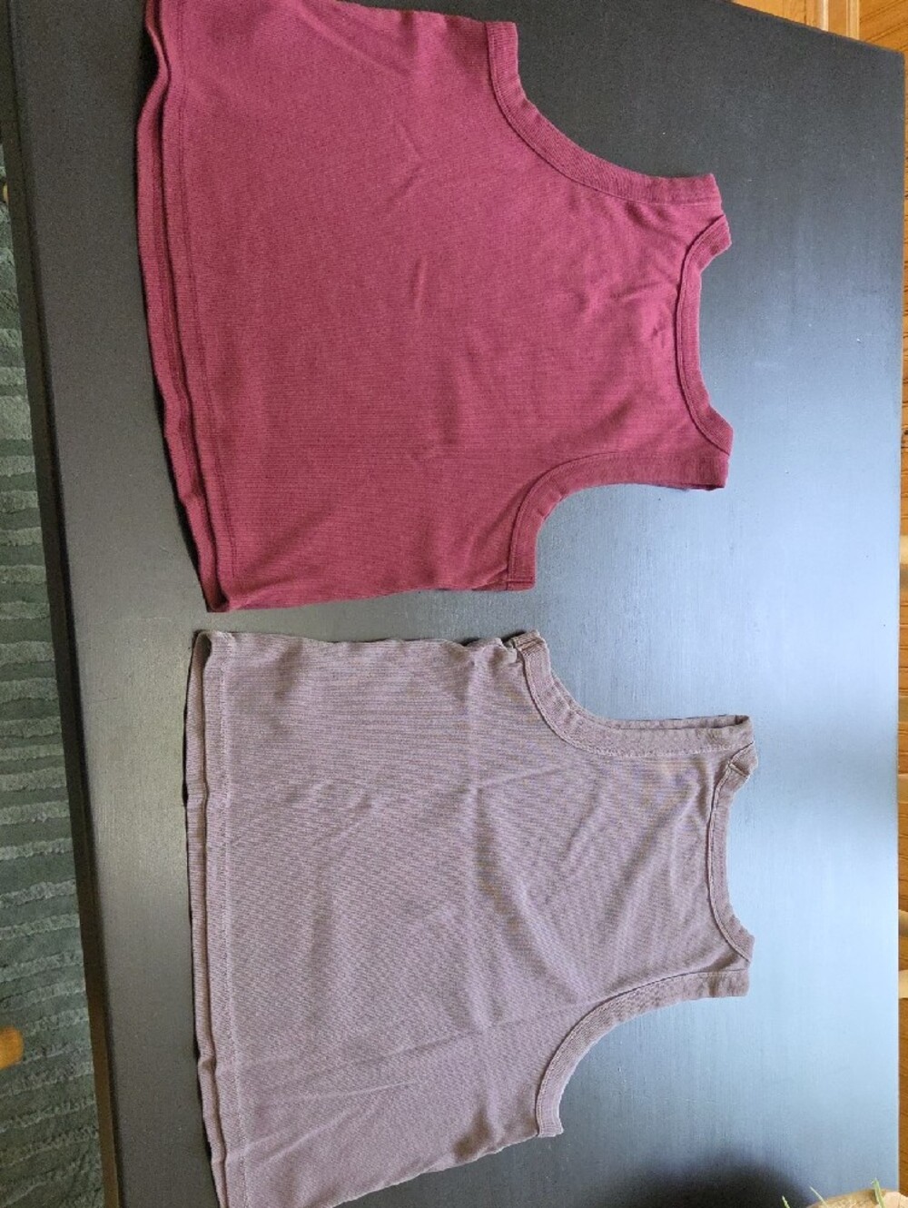 6 GAP or Old Navy Tanks - Picture 7 of 11